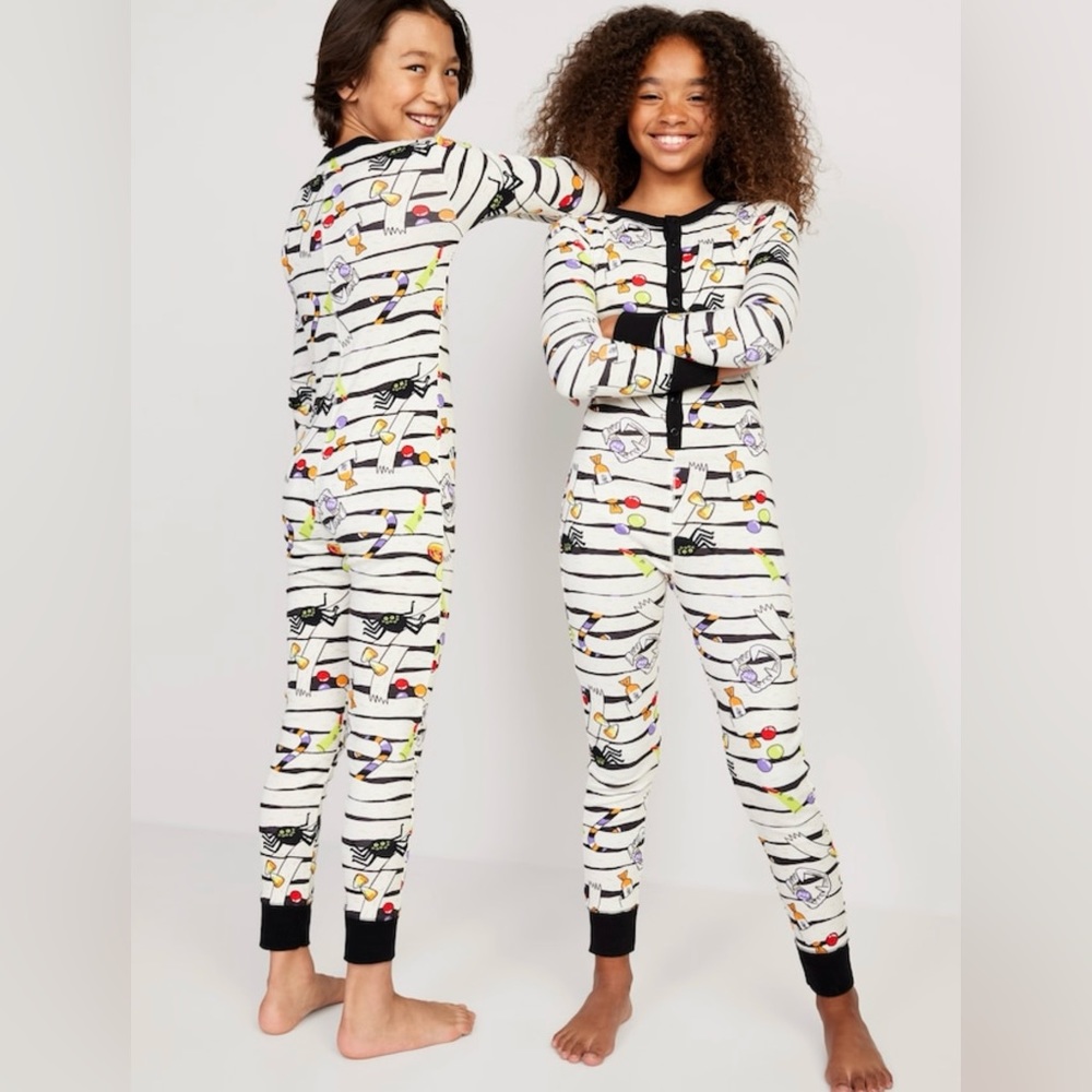 NWT- Adult Mummy Treats One Zees